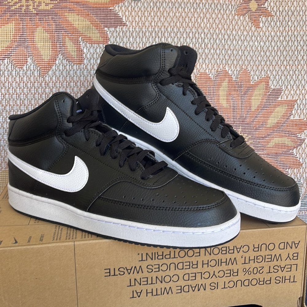 Nike Men’s Court Vision Mid Next
Nature
Black/Black/White
Sneakers
DN3577-001 - Picture 11 of 16